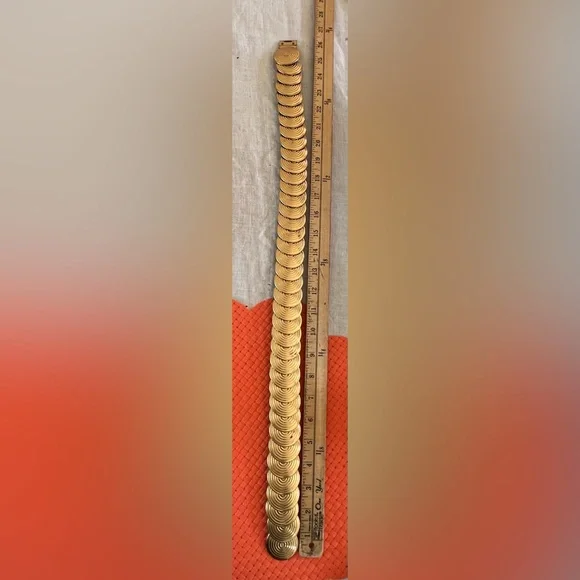 Vintage gold toned chain belt linked w/ elastic - Picture 2 of 2